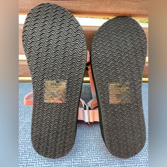 O’Rageous Women’s Tie Dye Sport Sandals - Picture 6 of 6